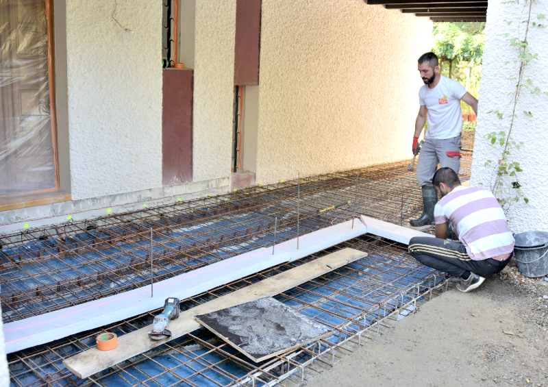Travaux de rénovation d'une véranda après sinistre dans la région toulousaine